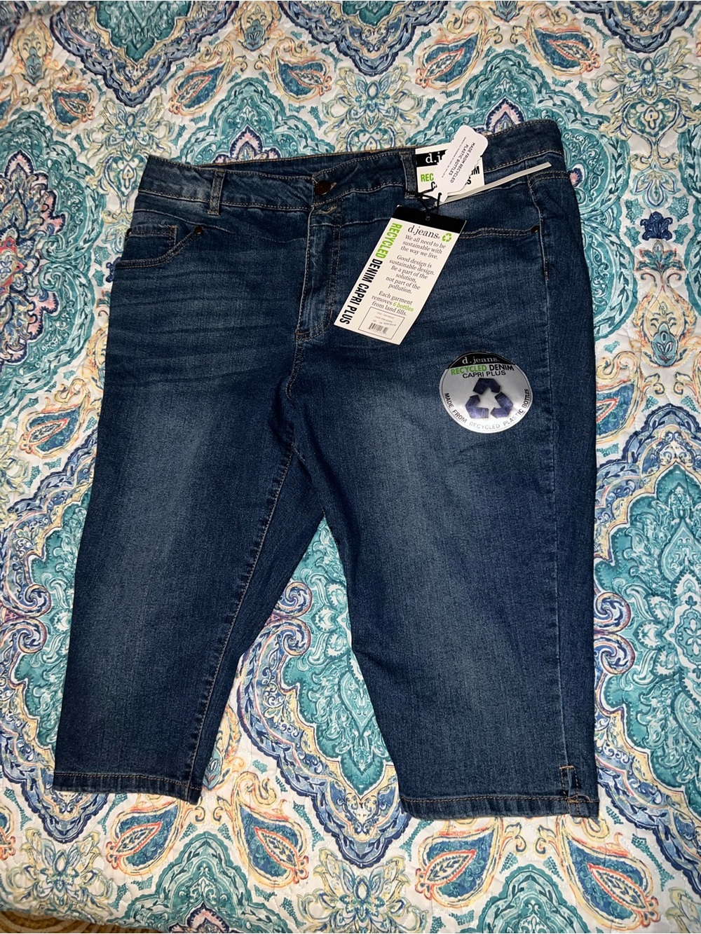 d. jeans Women’s Dark Blue Cropped Denim Jeans